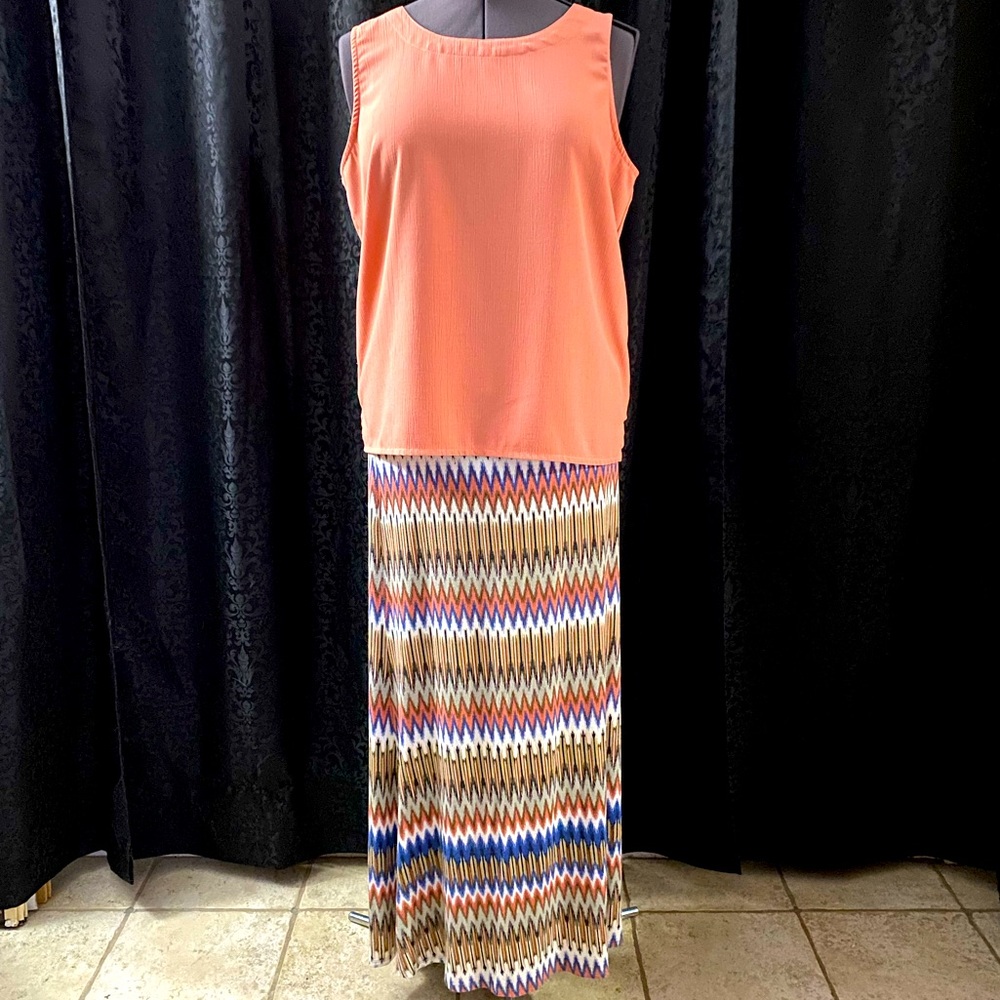 Women’s multi-color chevron maxi skirt